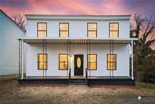 724 Wilson St in Petersburg, VA - Building Photo