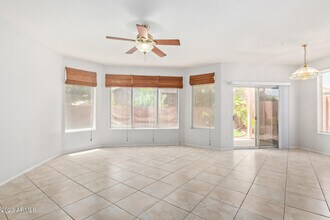3316 E Tierra Buena Ln in Phoenix, AZ - Building Photo - Building Photo