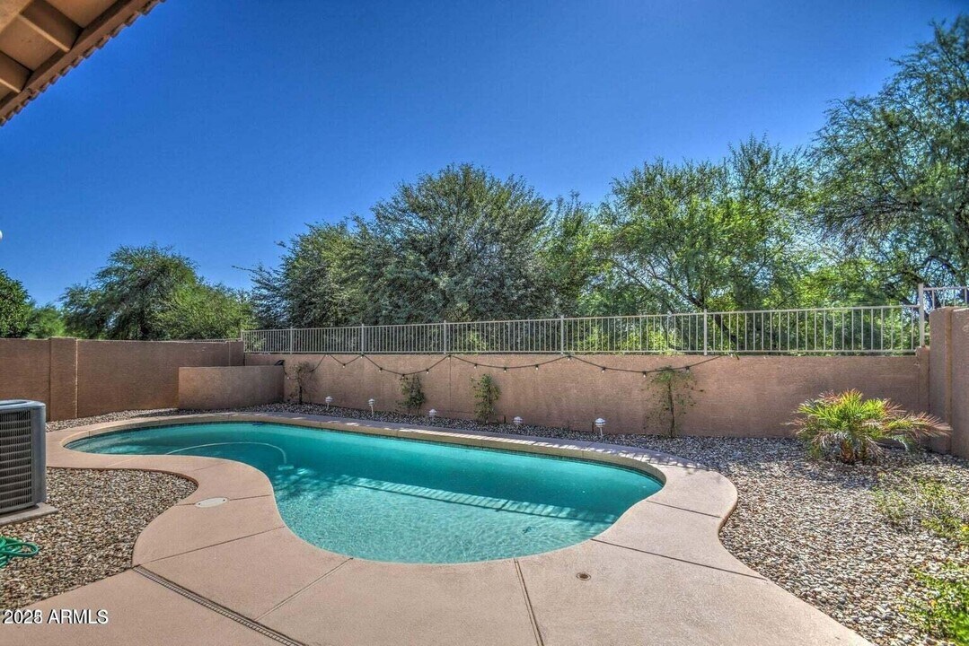 14325 W Weldon Ave in Goodyear, AZ - Building Photo