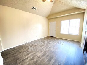 1005 Tennessee Trail in Arlington, TX - Building Photo - Building Photo