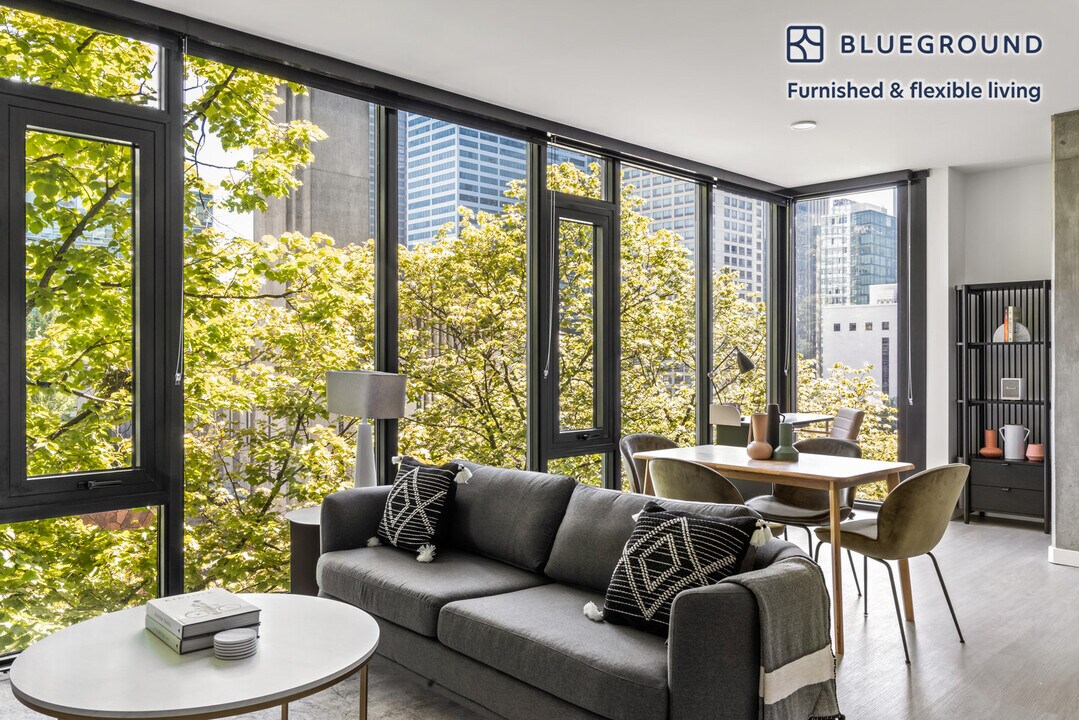 704 Spring St in Seattle, WA - Building Photo