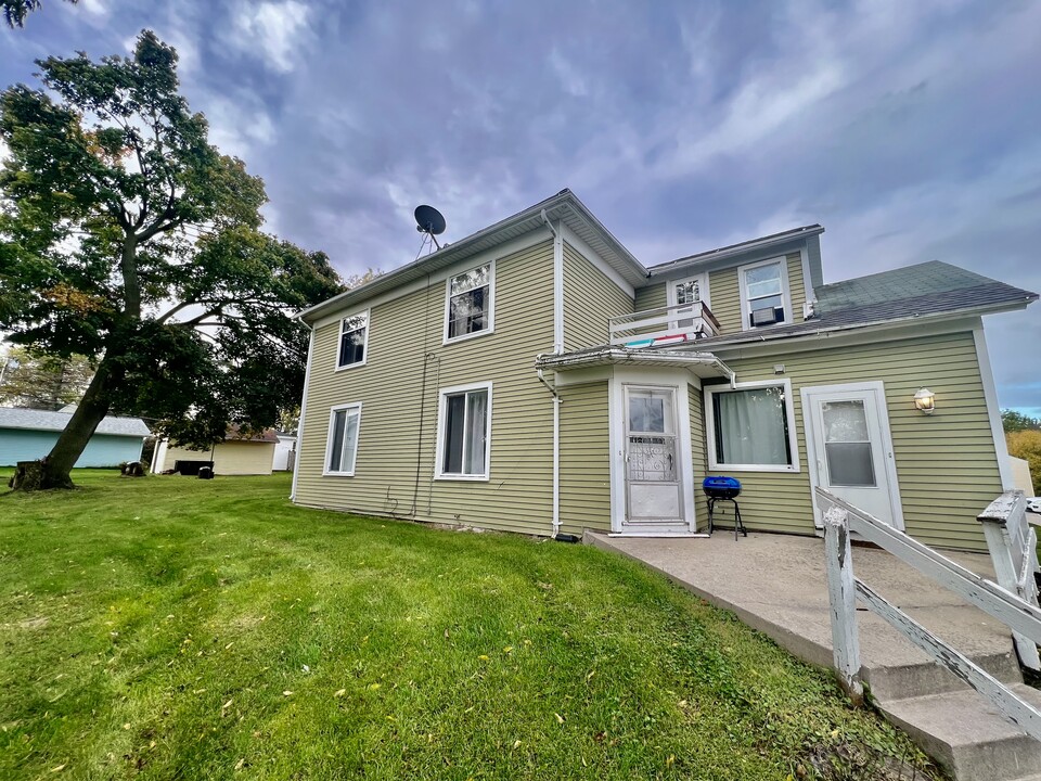 2205 Park Pl in Sheboygan, WI - Building Photo