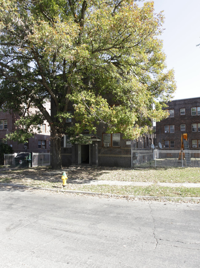 6th and Hickman Apartments