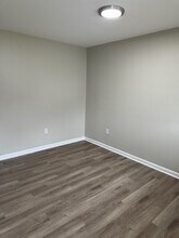 30494 Valentine Dr in Princess Anne, MD - Building Photo - Building Photo