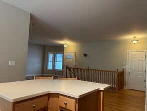 1531 Queen Ann Ln in Gurnee, IL - Building Photo - Building Photo