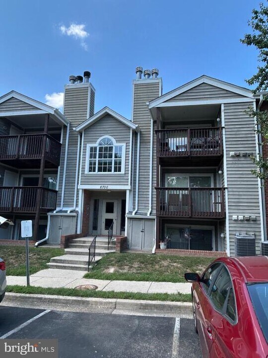 6700 Rapid Water Way in Glen Burnie, MD - Building Photo