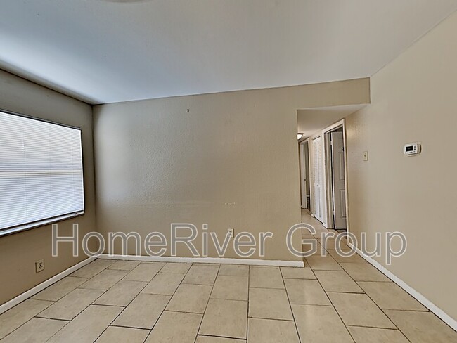 123 Melanie Ln in Brandon, FL - Building Photo - Building Photo