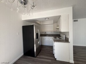 1364 Pattee Cir in Las Vegas, NV - Building Photo - Building Photo