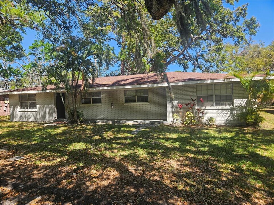 10034 E Wilder Ave in Tampa, FL - Building Photo