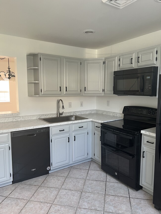 7 Franklin Pl in Washingtonville, NY - Building Photo - Building Photo