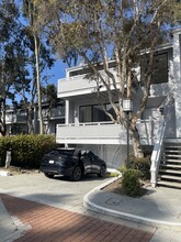 17 Robon Ct, Unit 6 in Newport Beach, CA - Building Photo - Building Photo