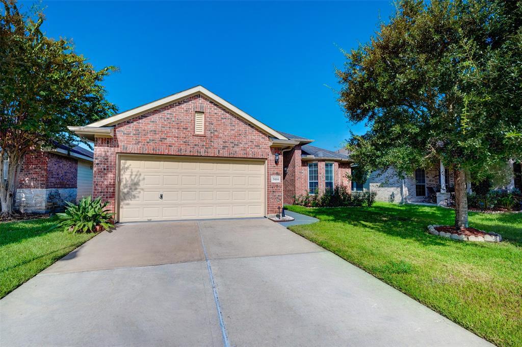 7414 Compass Rose Dr in Richmond, TX - Building Photo