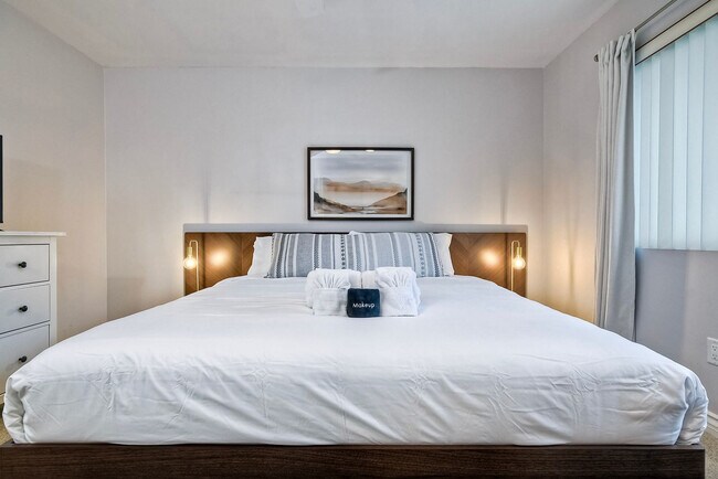 3080 Lincoln St-Unit -ID1248663P in Carlsbad, CA - Foto de edificio - Building Photo