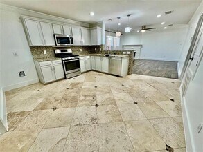 1421 Thornhill Ln in Little Elm, TX - Building Photo - Building Photo