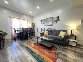 4276 S Main St in Murray, UT - Foto de edificio - Building Photo