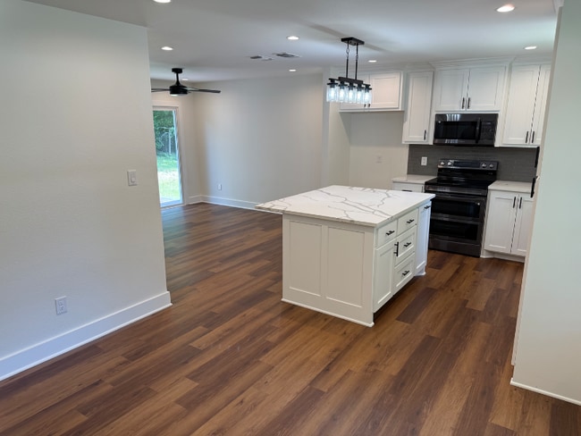 109 Montie St in Longview, TX - Building Photo - Building Photo