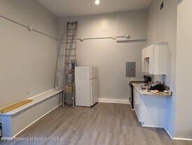 960-960 Prescott Ave