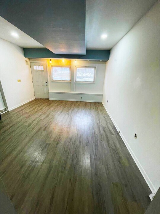 1382 Center Ave in West View, PA - Foto de edificio