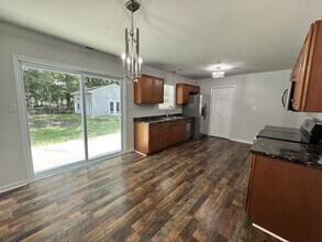 510 Redwood Pl in Jacksonville, NC - Building Photo - Building Photo