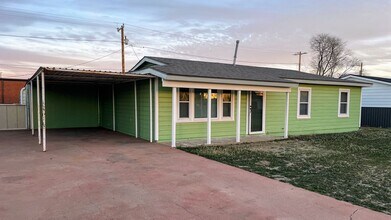 4102 Avenue U in Snyder, TX - Building Photo - Building Photo