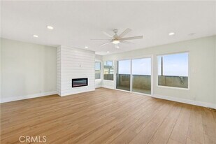 34381 Dana Strand Rd in Dana Point, CA - Building Photo