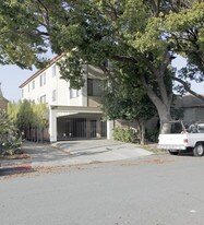1117 Laguna Ave in Burlingame, CA - Building Photo