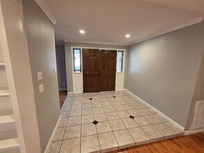 305 W Castle Harbour Dr in Friendswood, TX - Building Photo - Building Photo