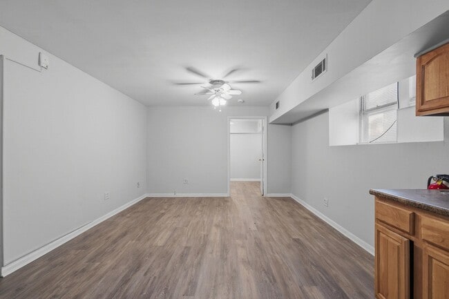 761 Avenue A in Bayonne, NJ - Foto de edificio - Building Photo