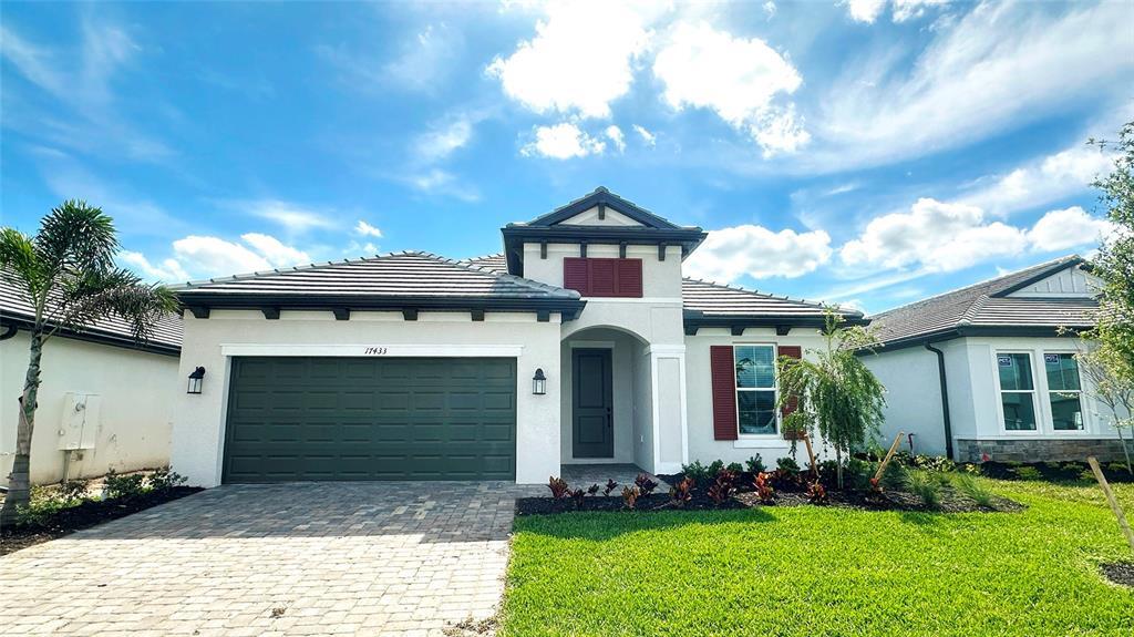 17433 Savory Mist Cir in Lakewood Ranch, FL - Building Photo