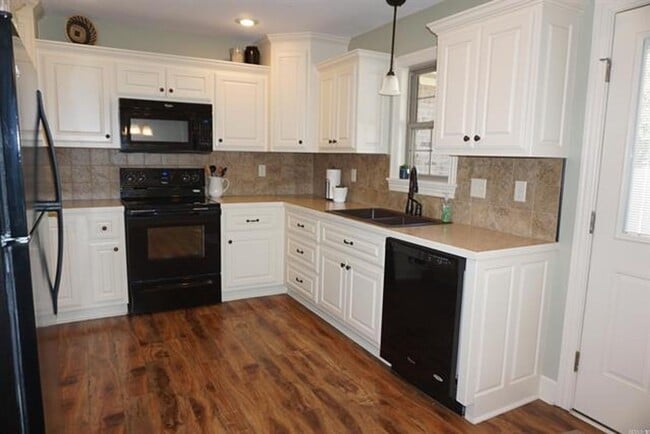 2716 Ridgewood Rd in Searcy, AR - Building Photo - Building Photo