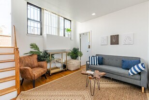 426 W 52nd St in New York, NY - Building Photo