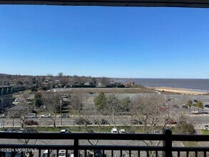 10 Ocean Blvd in Atlantic Highlands, NJ - Building Photo - Building Photo