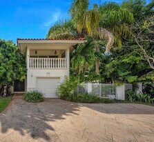 4000 Alhambra Cir in Coral Gables, FL - Building Photo