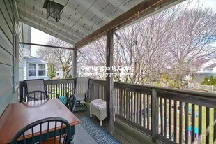 33 Harriet St, Unit 2 in Boston, MA - Building Photo