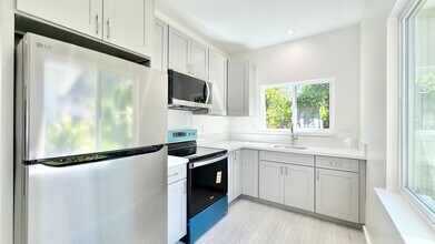 14 Wood St in Honolulu, HI - Foto de edificio - Building Photo