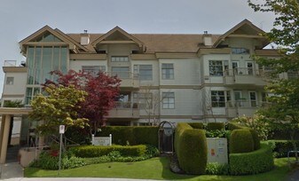 Cambridge Place in Delta, BC - Building Photo
