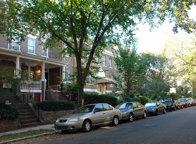 1862 Ontario Pl NW in Washington, DC - Building Photo - Building Photo