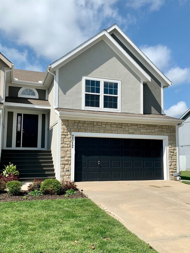 7512 McCoy St Rentals in Shawnee, KS
