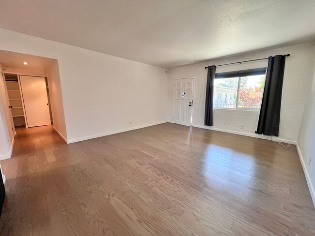 6530 N 12th St in Phoenix, AZ - Building Photo - Building Photo