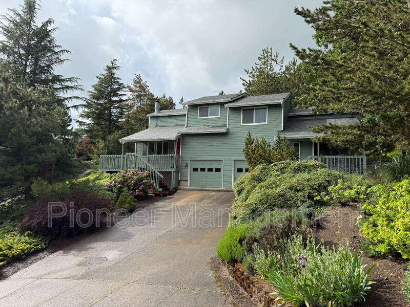 1415 E 38th Ave in Eugene, OR - Building Photo
