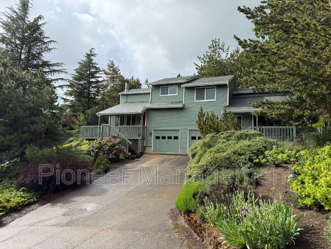 property at 1415 E 38th Ave