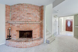 14662 Perthshire Rd in Houston, TX - Building Photo - Building Photo