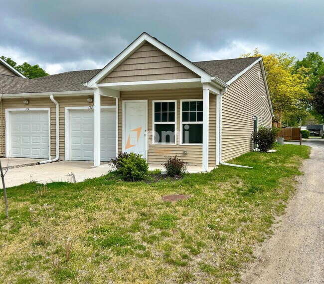 122-124-124 Park Ave in Chesterton, IN - Building Photo - Building Photo