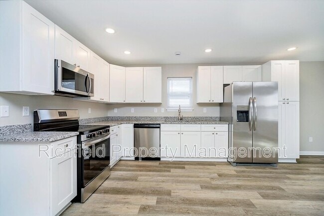 2340 Columbia Ave in Indianapolis, IN - Building Photo - Building Photo