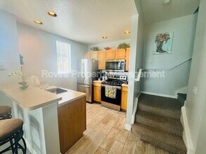 4000 Venetian Bay Dr in Kissimmee, FL - Building Photo - Building Photo