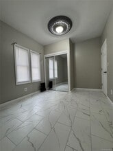 861 E 215th St in Bronx, NY - Building Photo - Building Photo