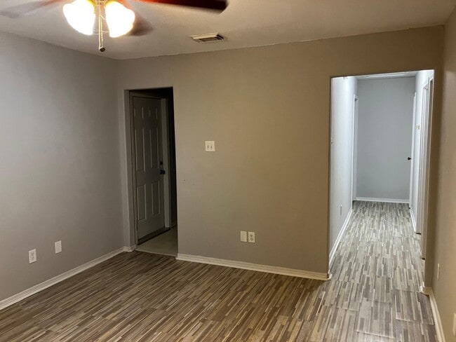 1105 Haynes St, Unit 1105 Haynes in San Marcos, TX - Building Photo - Building Photo