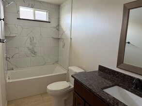 2724 Avenue D in San Leon, TX - Building Photo - Building Photo