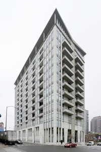 740 W Fulton St in Chicago, IL - Foto de edificio - Building Photo