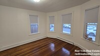 40 Brackett St, Unit 1 in Boston, MA - Building Photo - Building Photo